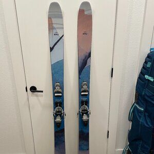 RMU Valhalla 107 Skis 2022 – 172cm – CAST Freetour Pivot Raw 115mm Bindings